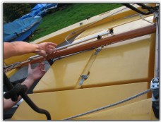 Photo 49, Secure the rudder blade in the up position